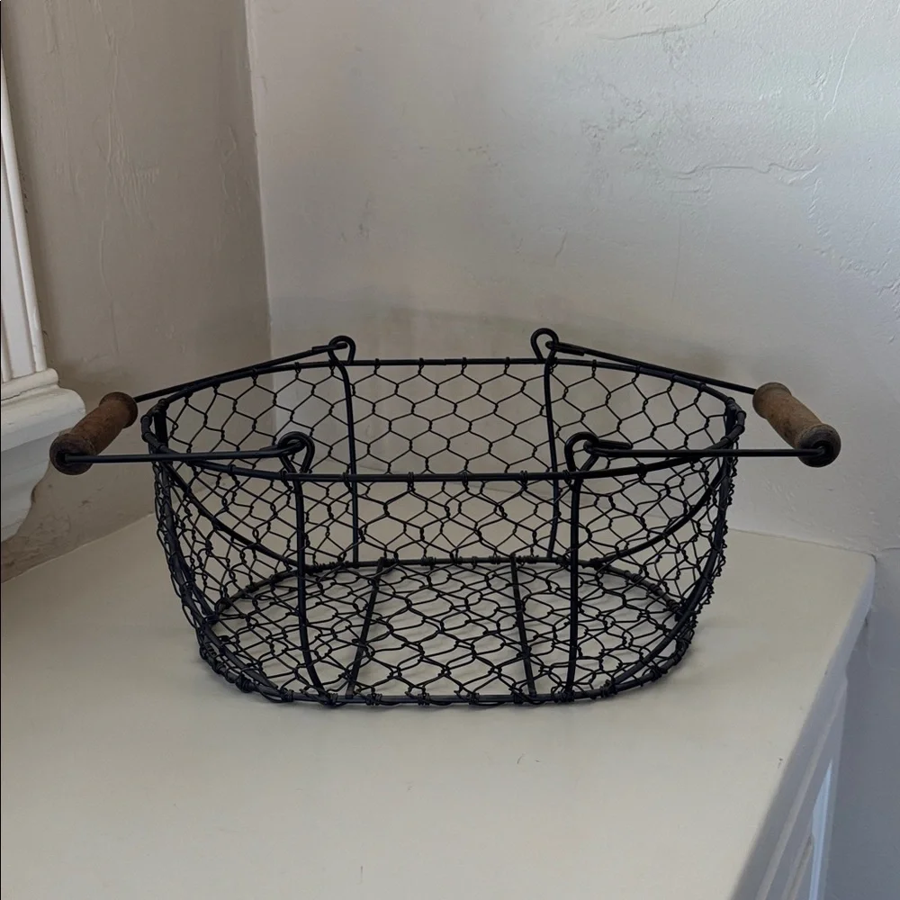 Rustic Wire Basket - Picture 5 of 8